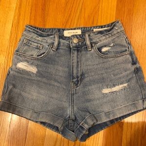 PacSun denim mom short! High rise
